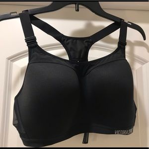 Incredible Light-weight Max sports bra by VS
